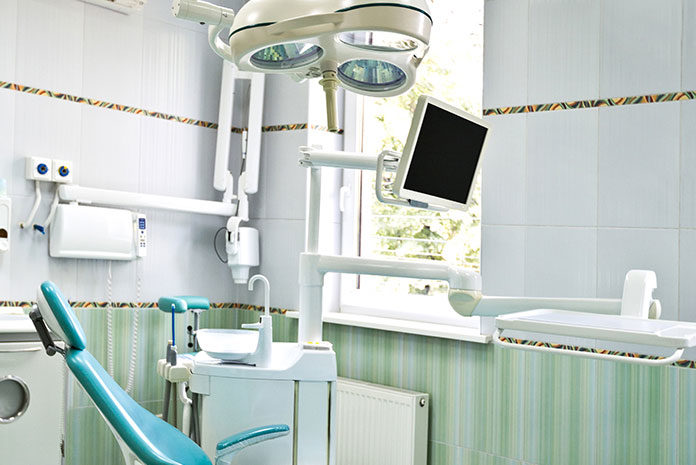 Jak przygotować się do zabiegu chirurgicznego u dentysty?