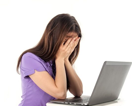 Co powoduje ciągłe zmęczenie i senność?