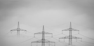 Czy można spać z watą w uchu?