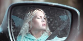 Z czego uszyć bluzę medyczną?