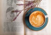 Co jest lepsze pod oczy krem czy serum?