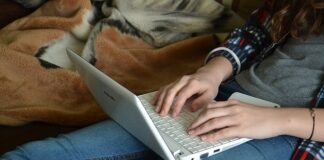 Jak często używać olejku do twarzy? Jak często używać olejku do twarzy?