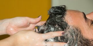 Jaki szampon na suche i zniszczone włosy Rossmann?