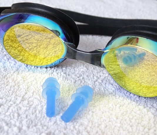 Czy w Rossmann Kupię zatyczki do uszu?